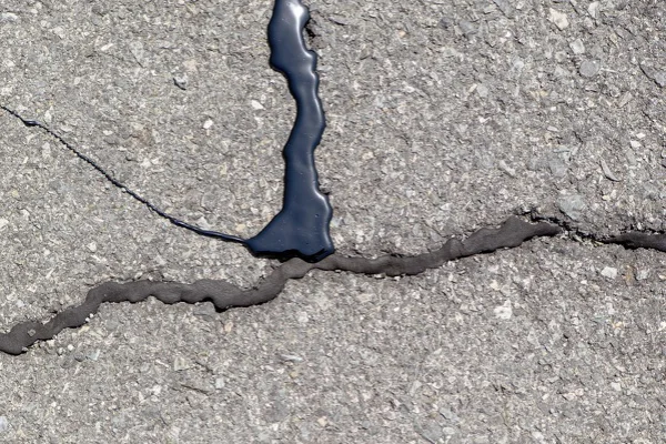 Asphalt Crack Repair